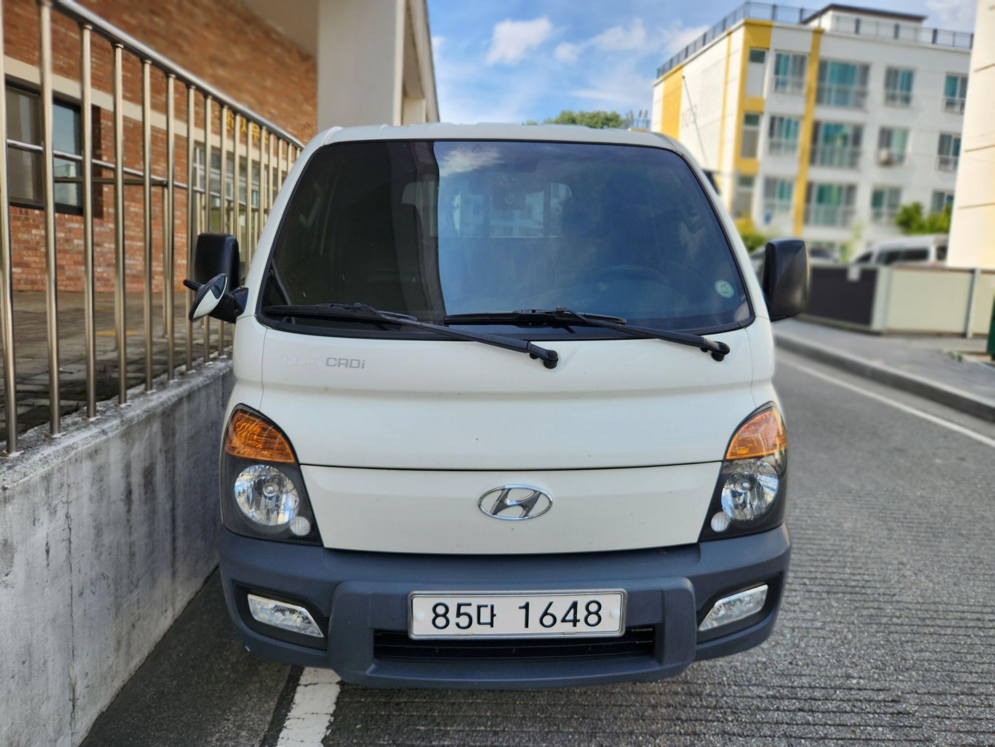 2013 Hyundai Porter II Cargo 12MY Supercap Diesel Extra Long Axle Manual Gold.