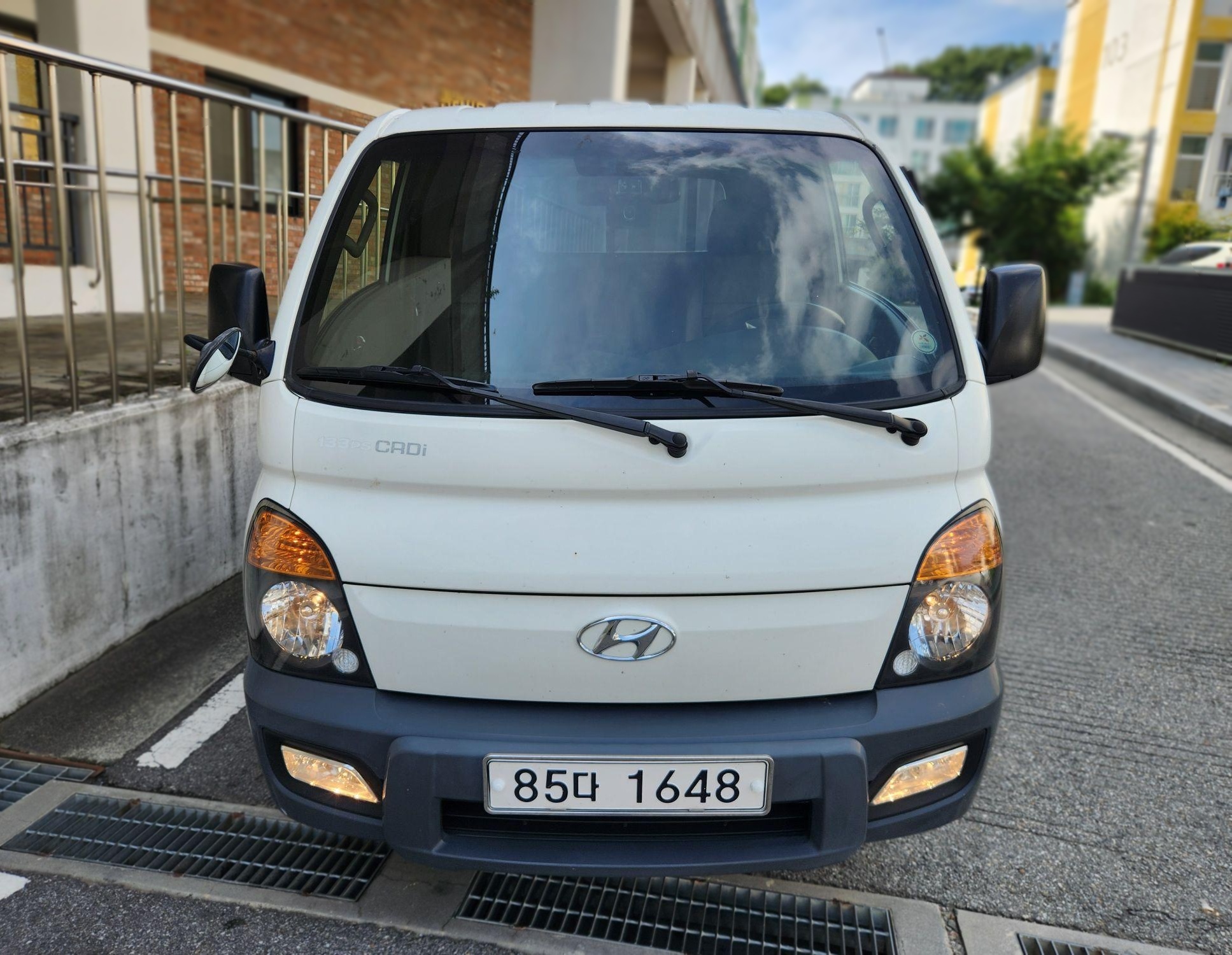 2013 Hyundai Porter II Cargo 12MY Supercap Diesel Extra Long Axle Manual Gold.