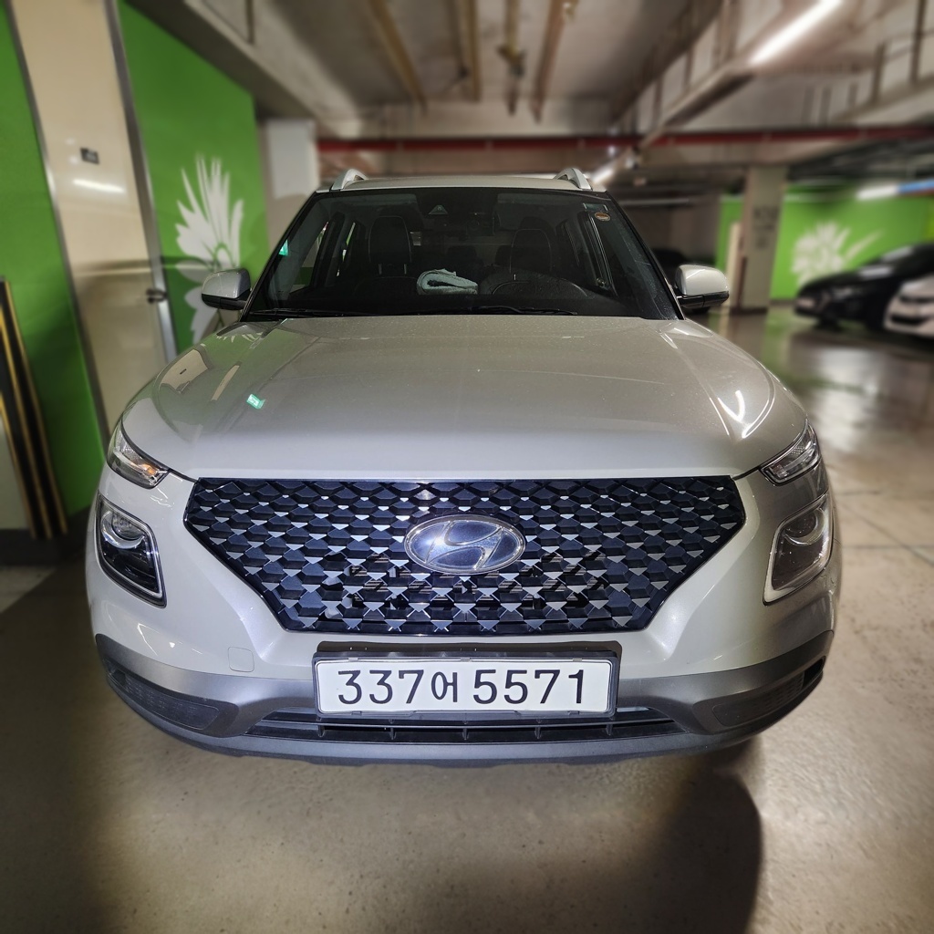 2020 Hyundai Venue 1.6 Flux — photograph 1 of 1