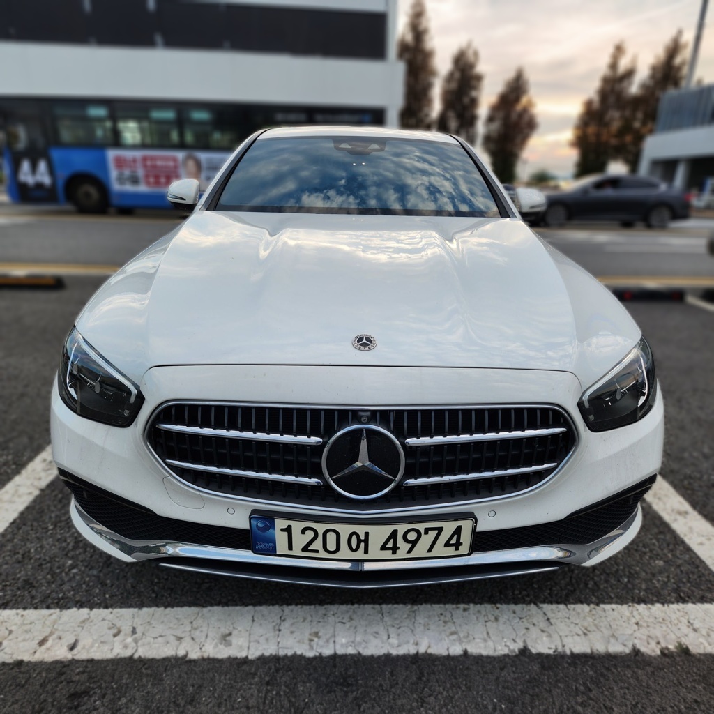 2022 Mercedes-Benz E250 AVANTGARDE