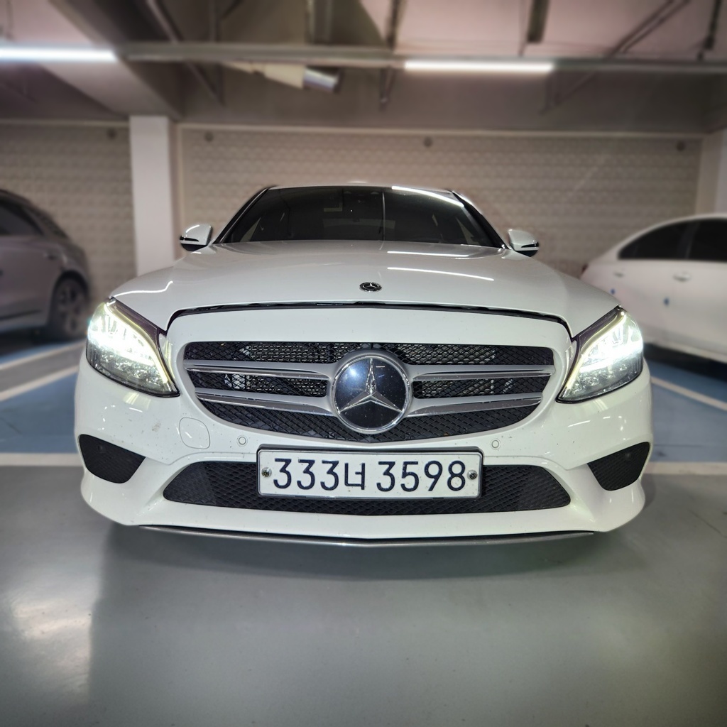 2020 Mercedes-Benz C220 d 4MATIC — photograph 1 of 1