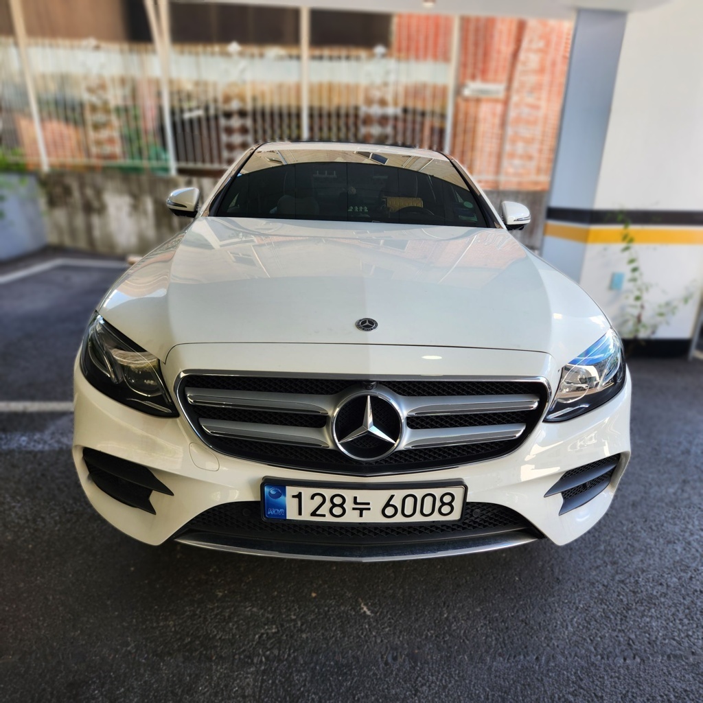 2018 Mercedes-Benz E300 4MATIC AMG Line