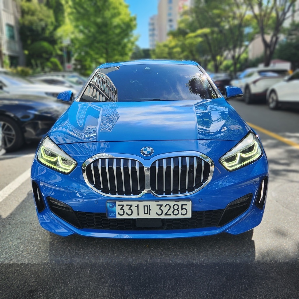 2021 BMW 1 SERIES (F40) 118d M SPORT — photograph 1 of 1
