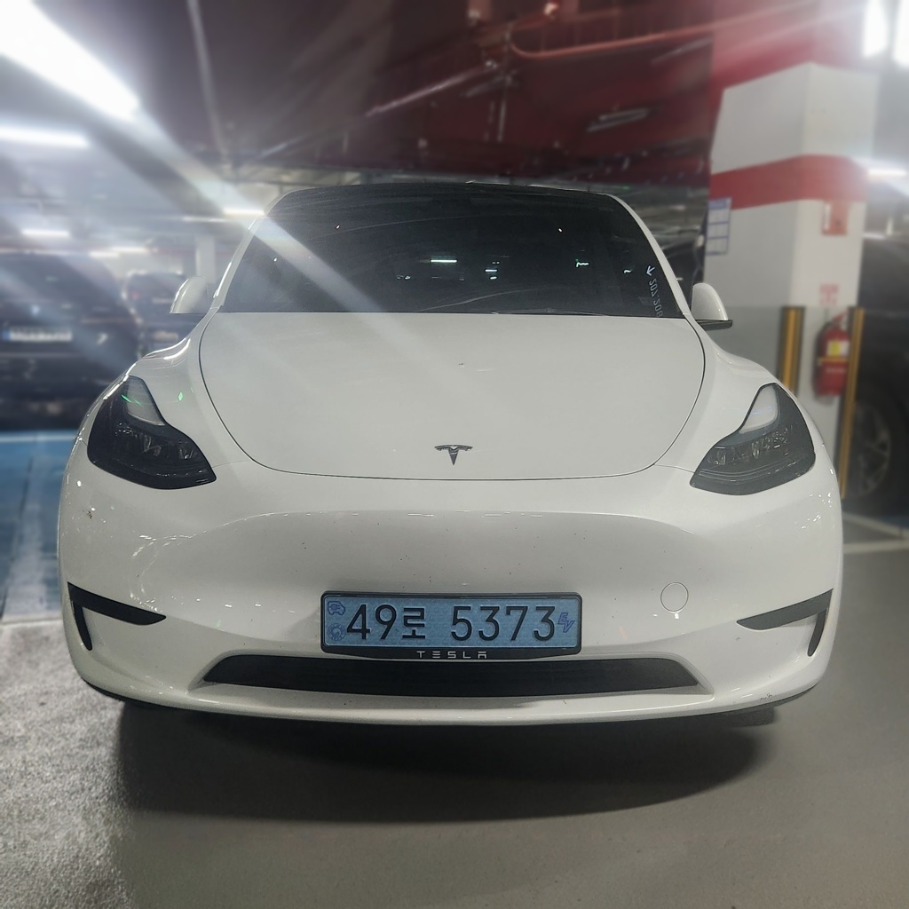 2023 Tesla Model Y RWD