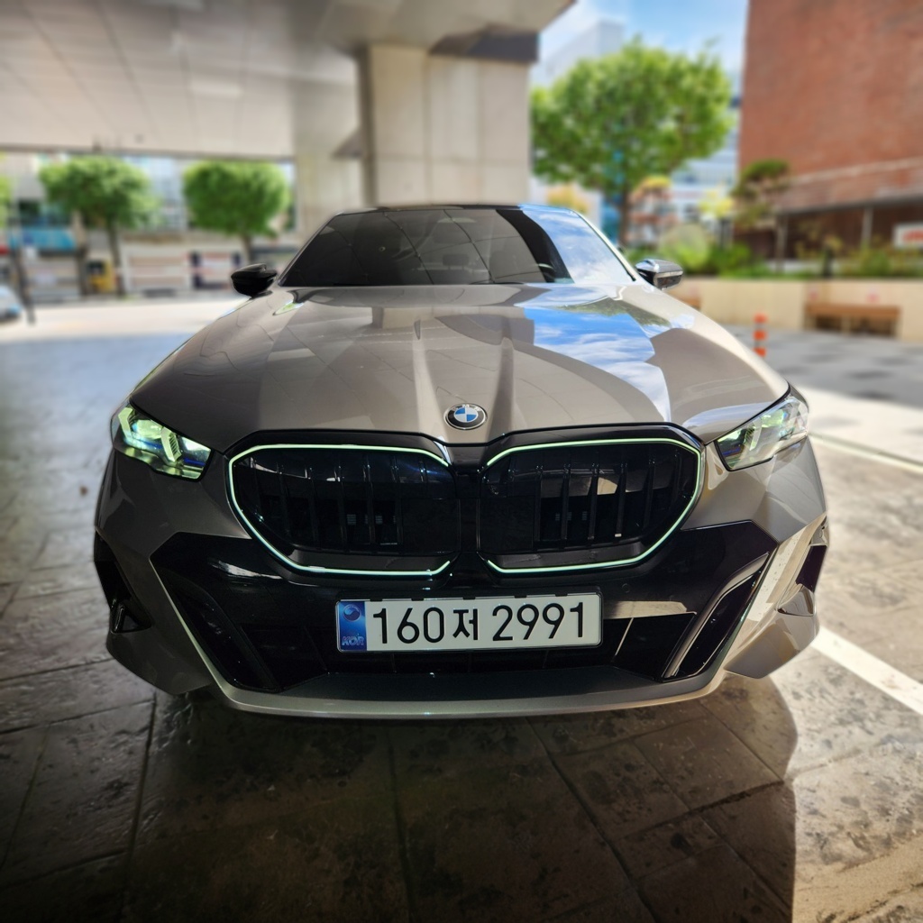 2025 BMW 5 SERIES (G60) 520i M SPORT PRO Special EDITION — photograph 1 of 1