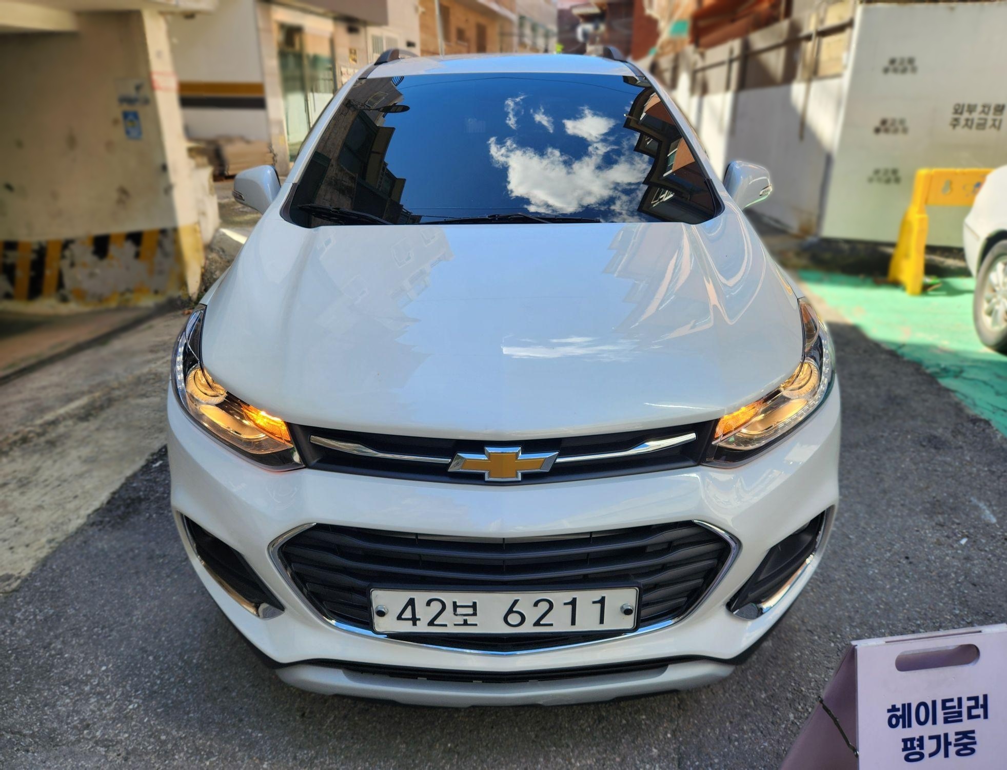 2018 Chevrolet (GM Daewoo) The New TRAX 1.4 PREMIER — Korean import available from KcarDeals