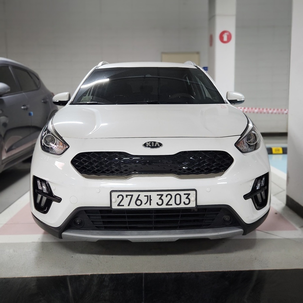 2020 Kia The New NIRO 1.6 Hybrid Prestige — photograph 1 of 1