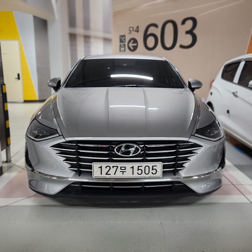 2020 Hyundai SONATA (DN8) 2.0 GASOLINE Premium — photograph 1 of 1
