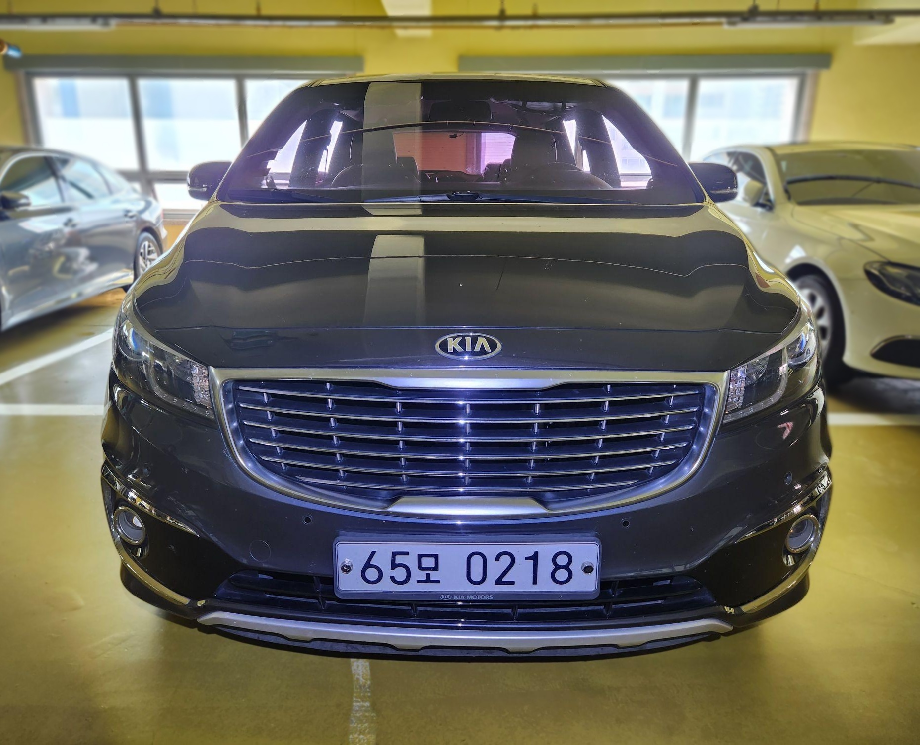 2016 Kia All New CARNIVAL Diesel 9-seater Luxury — Korean import available from KcarDeals