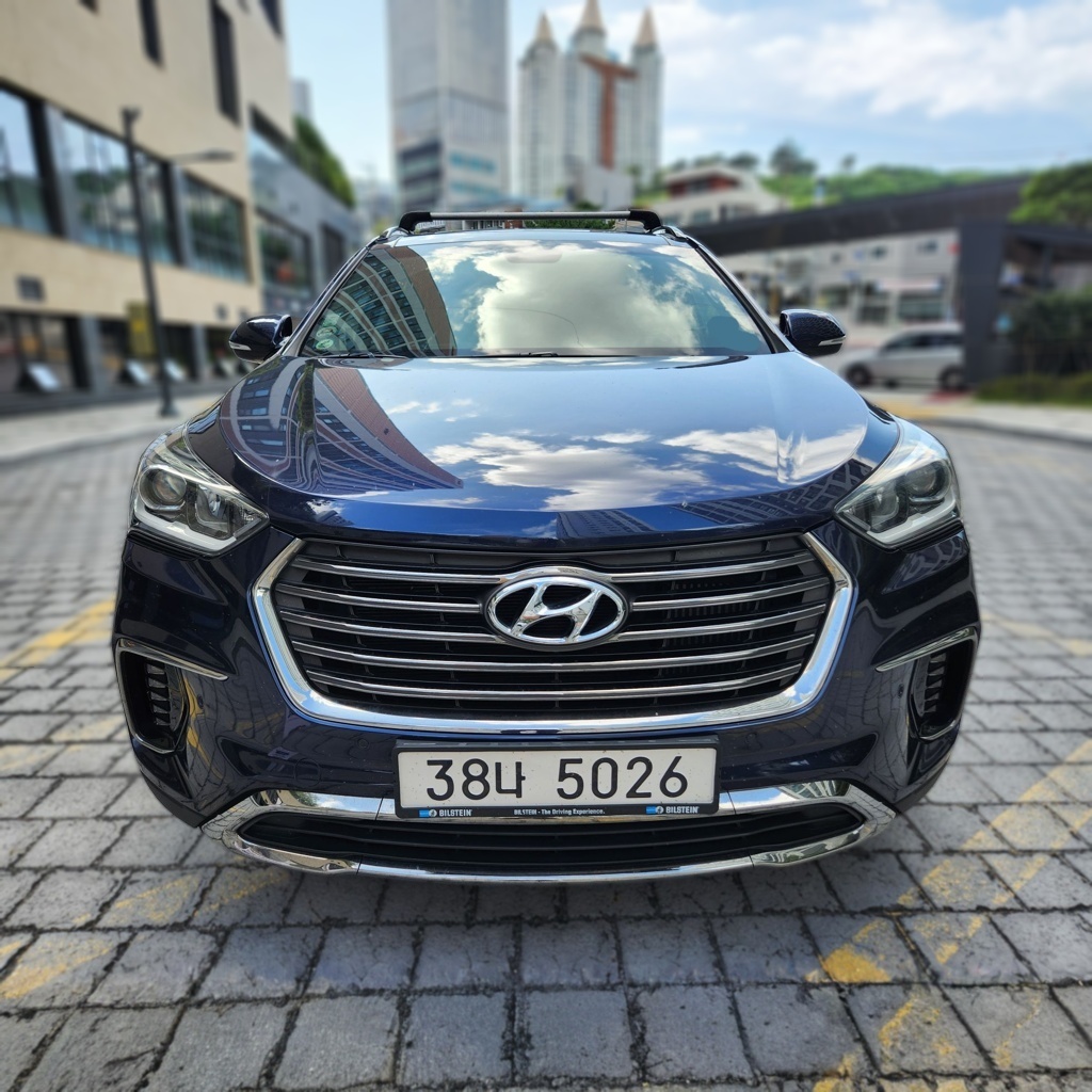 2018 Hyundai The New MAXCRUZ DIESEL 2.2 2WD Exclusive (7 Seater) — Korean import available from KcarDeals