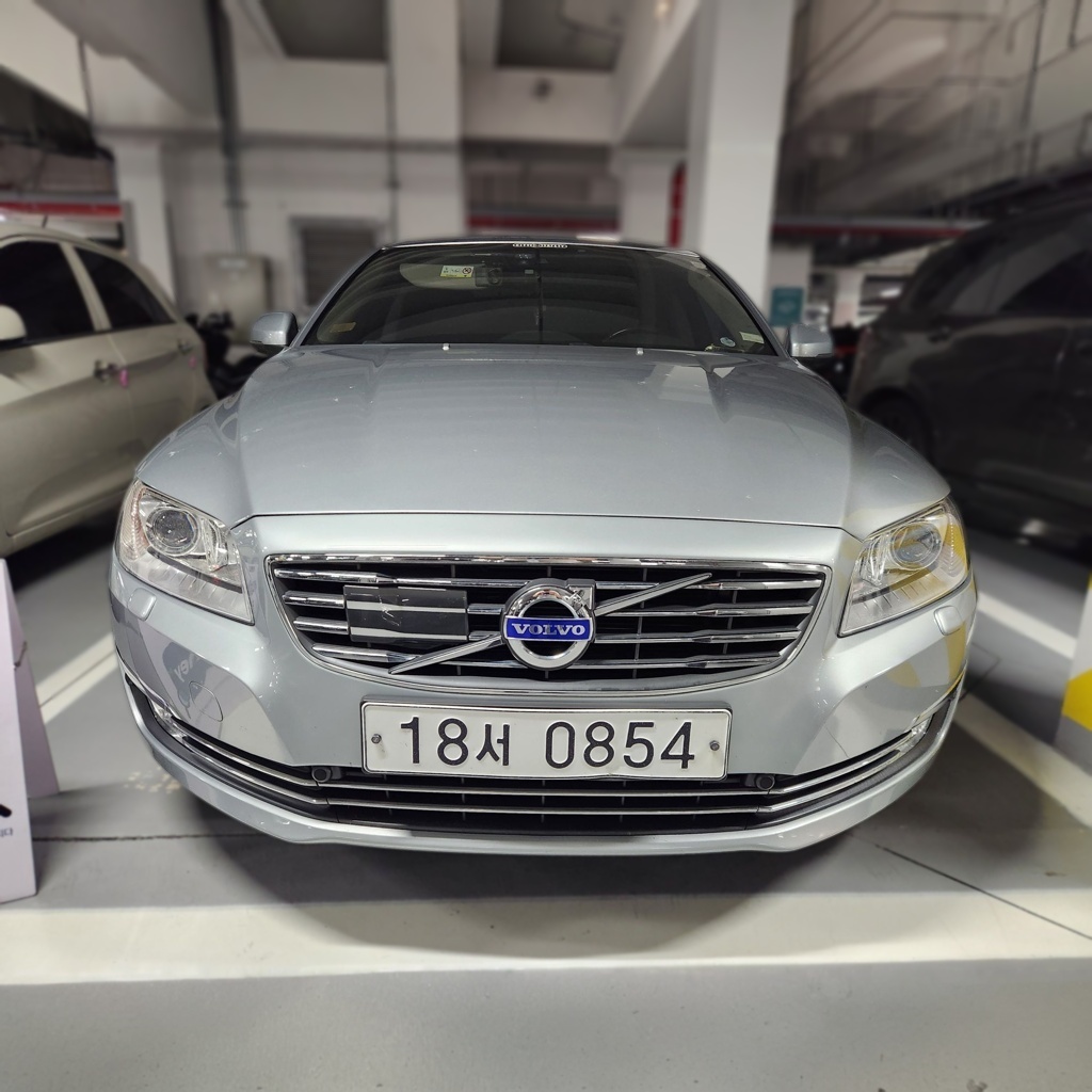 2016 Volvo S80 D4 2 Generation — Korean import available from KcarDeals