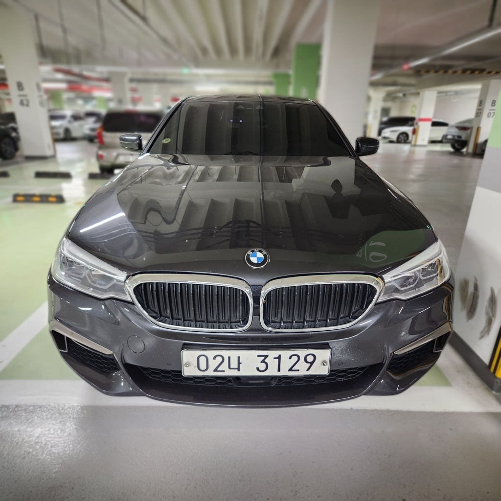 2017 BMW 5 SERIES (G30) 520d M SPORT