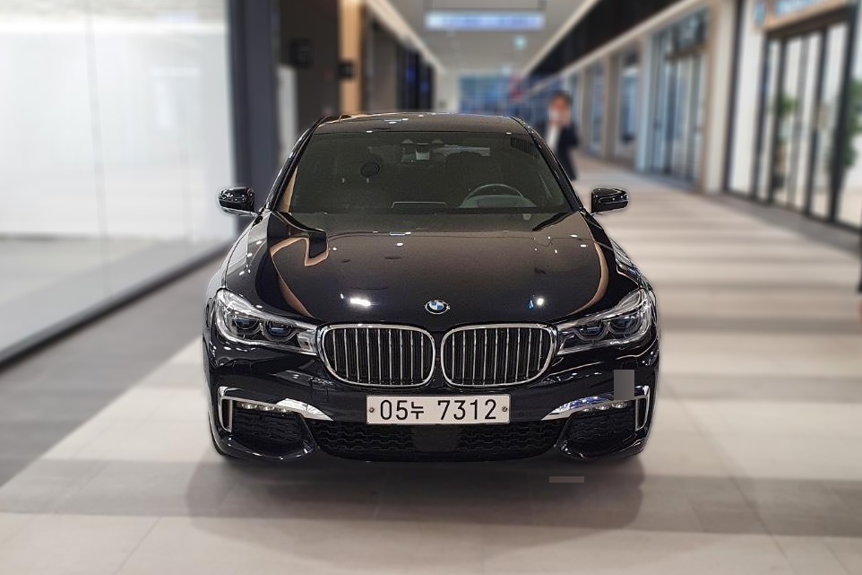 2018 BMW 7 SERIES (G11) 740Li xDrive M SPORT — Korean import available from KcarDeals