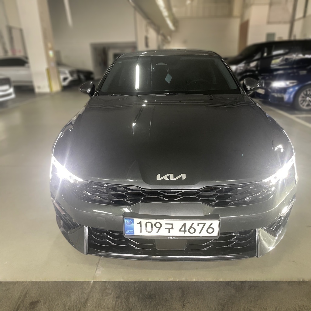 2024 Kia The New K5 HYBRID 3 Generation Prestige — photograph 1 of 1