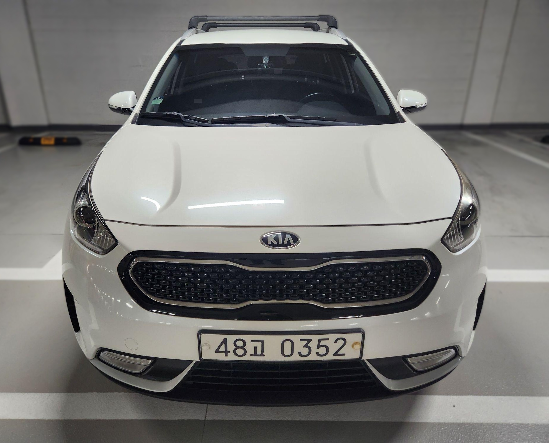 2017 Kia Niro Prestige — Korean import available from KcarDeals