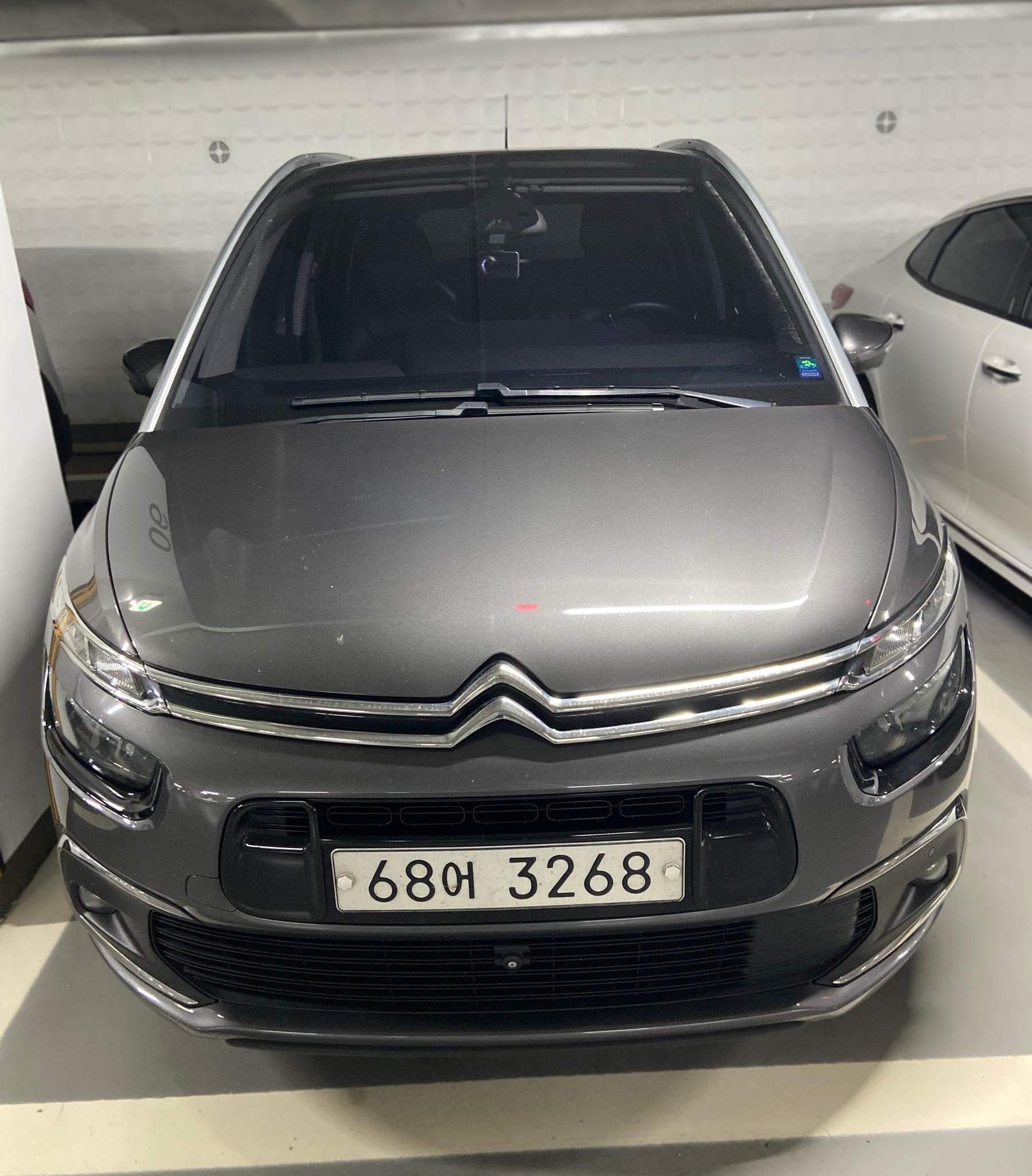 2018 Citroen·DS Grand C4 Picasso 1.6 B-HDI Intensive — Korean import available from KcarDeals