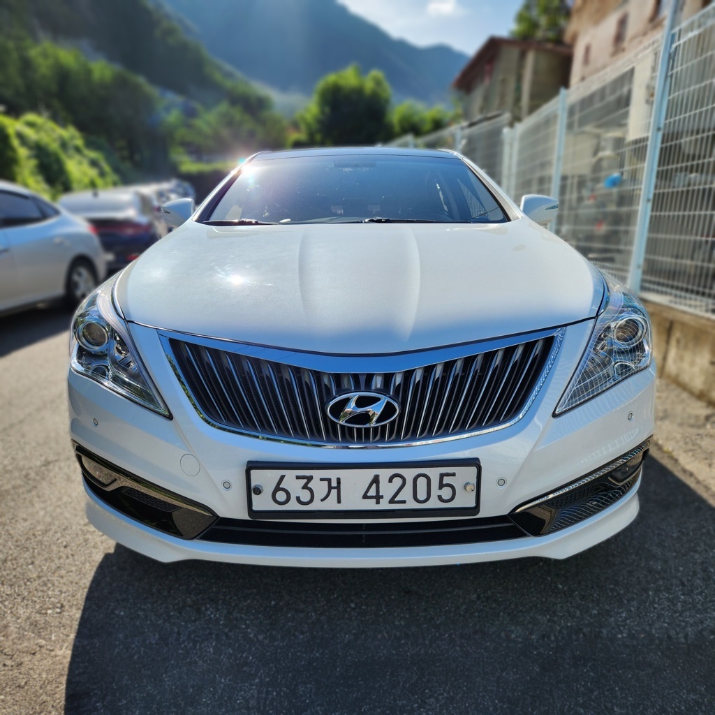 2015 Hyundai GRANDEUR HG HG300 Exclusive — Korean import available from KcarDeals