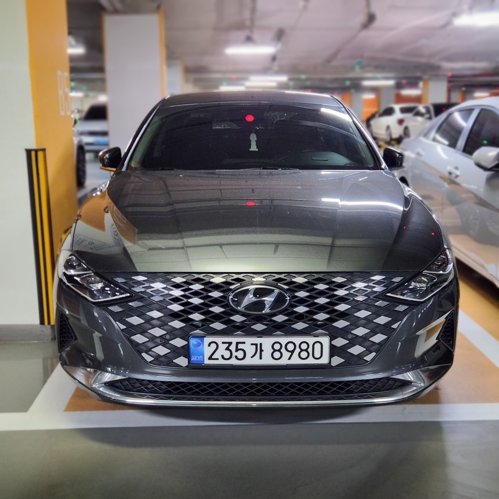 2023 Hyundai The New GRANDEUR IG 2.5 Gasoline Premium — photograph 1 of 1