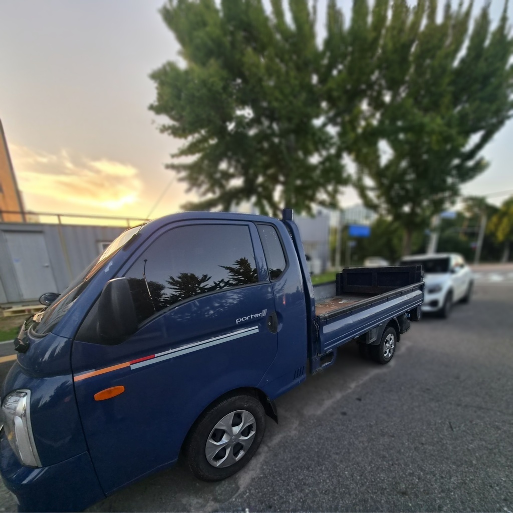 2020 Hyundai PORTER II 2020 Diesel Cargo SUPER CAB EXTRA LONG WHEELBASE SMART Automatic — photograph 1 of 1
