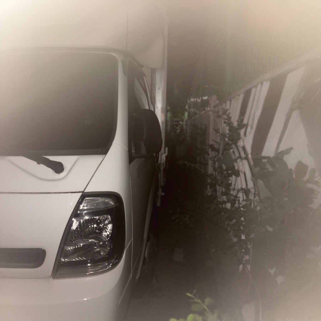 2020 Kia BONGO 1.2 ton WING BODY EXTRA LONG WHEELBASE Standard Cab GL Diesel Manual — photograph 1 of 1