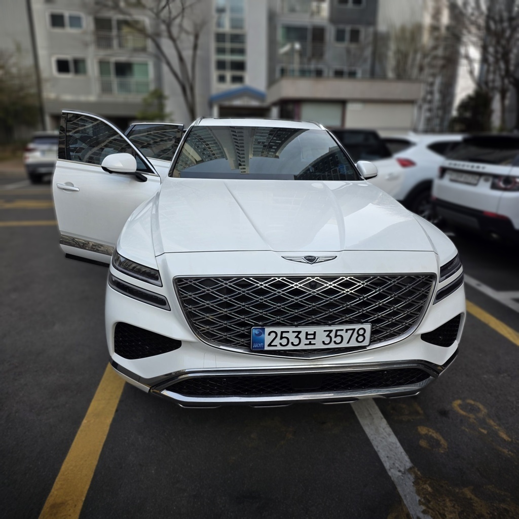 2024 Genesis GV80 FL 2.5T Gasoline AWD — photograph 1 of 1