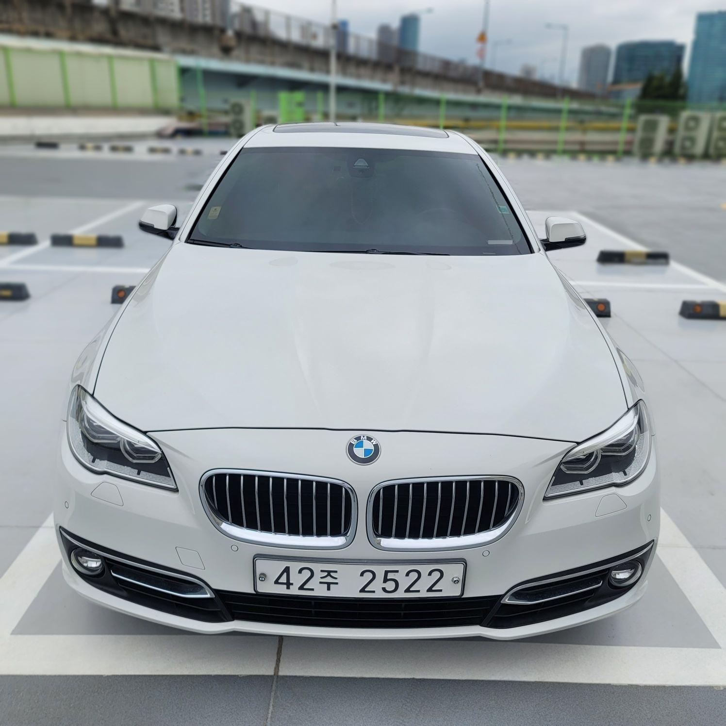 2015 BMW 5 SERIES (F10) 528i Luxury PLUS