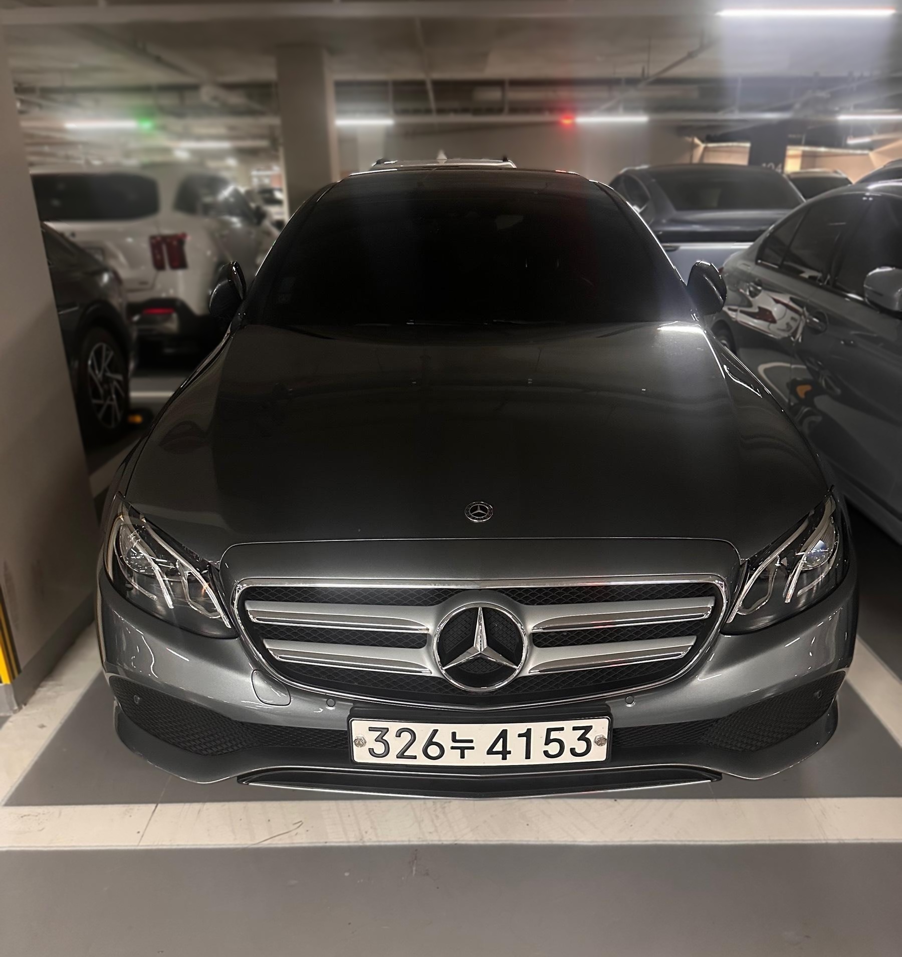 2019 Mercedes-Benz E300 AVANTGARDE Standard