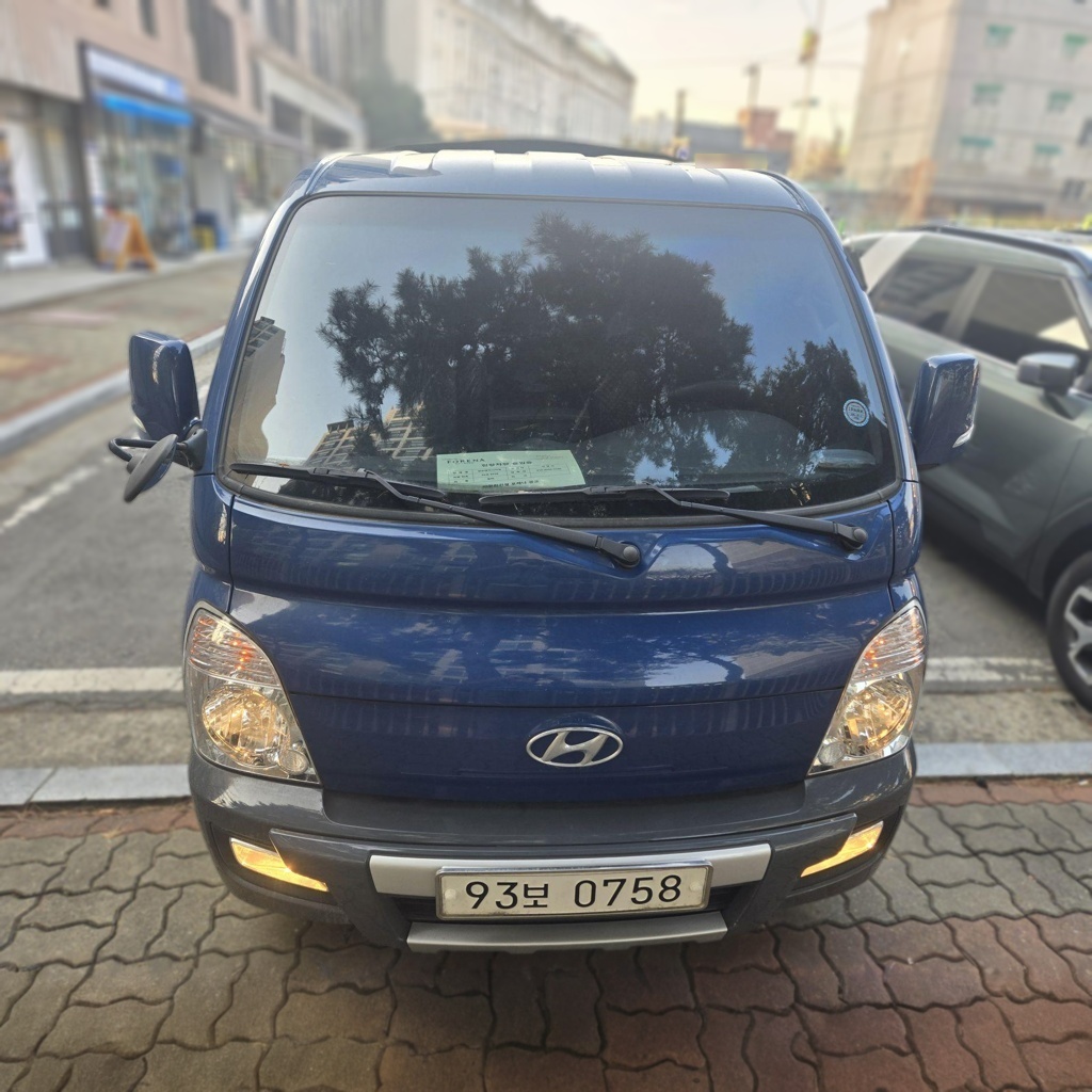 2018 Hyundai PORTER II 17MY Diesel Cargo Double Cab EXTRA LONG WHEELBASE PREMIUM Automatic — Korean import available from KcarDeals