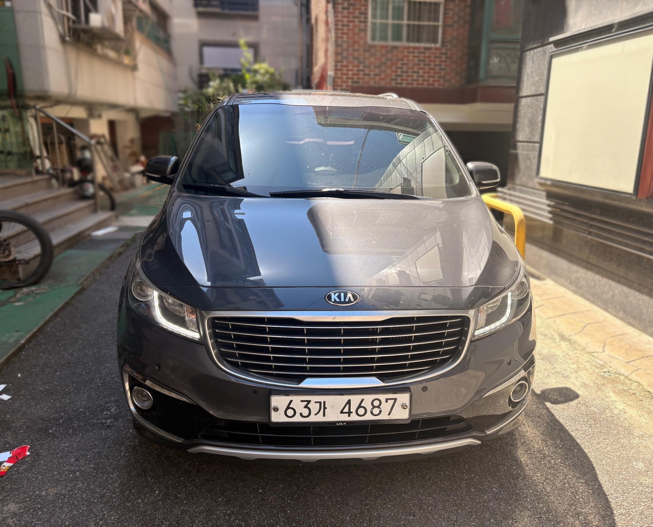 2018 Kia All New CARNIVAL Diesel 9-seater Luxury — Korean import available from KcarDeals