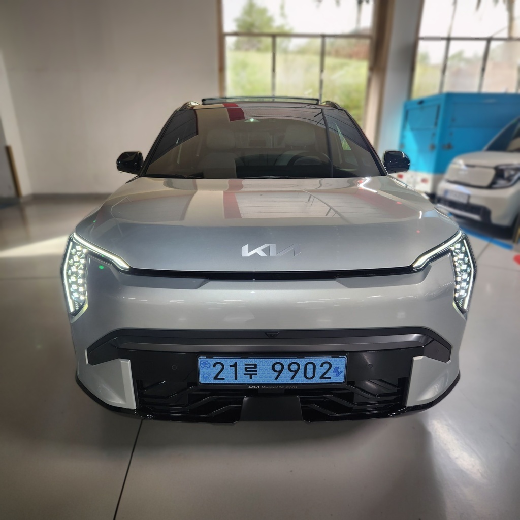 2027 EV3 Long Range GT-Line — Korean import available from KcarDeals