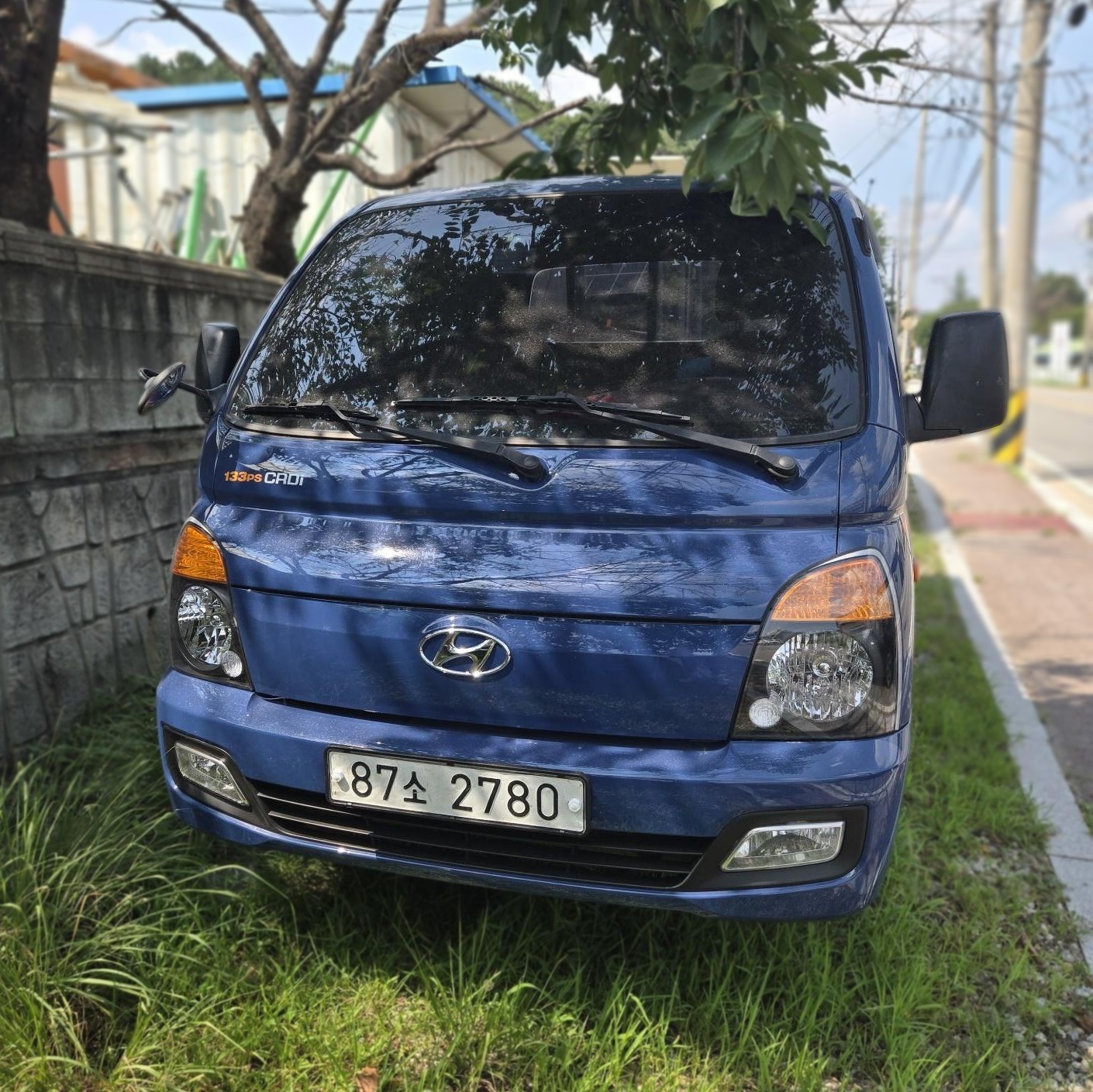 2019 Hyundai PORTER II Cargo 19MY SUPER CAB Diesel EXTRA LONG WHEELBASE Manual Style . — Korean import available from KcarDeals