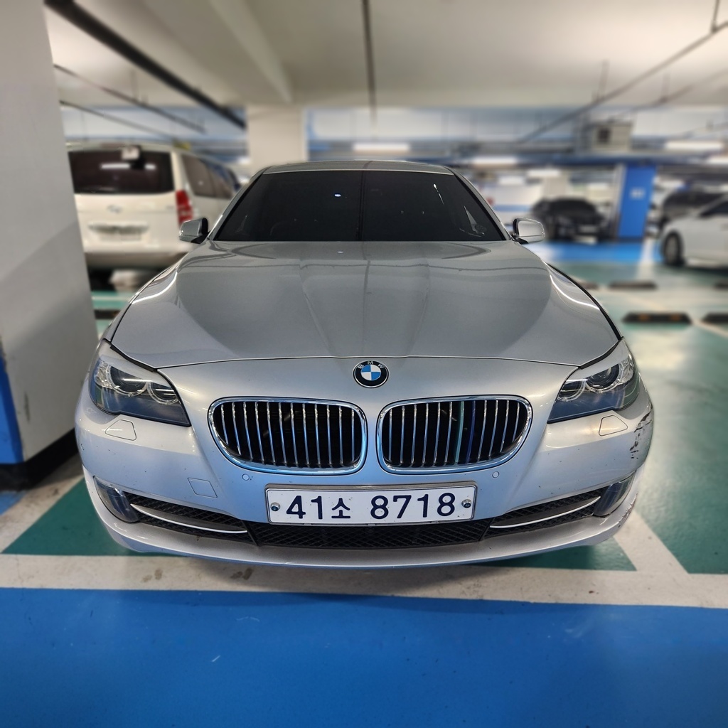 2011 BMW 5 SERIES (F10) 523i