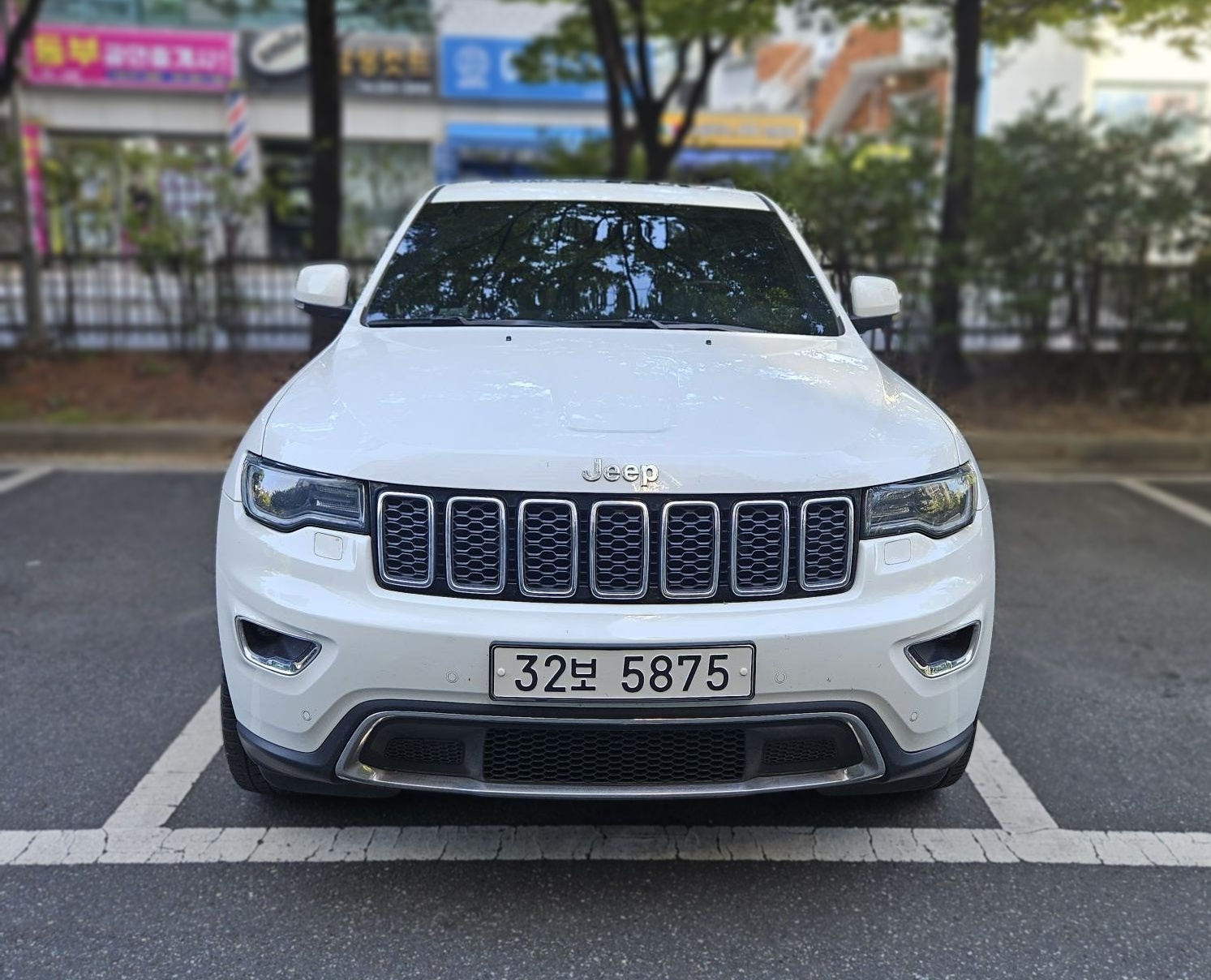 2018 Jeep Grand CHEROKEE 3.6 LIMITED WK2 — Korean import available from KcarDeals
