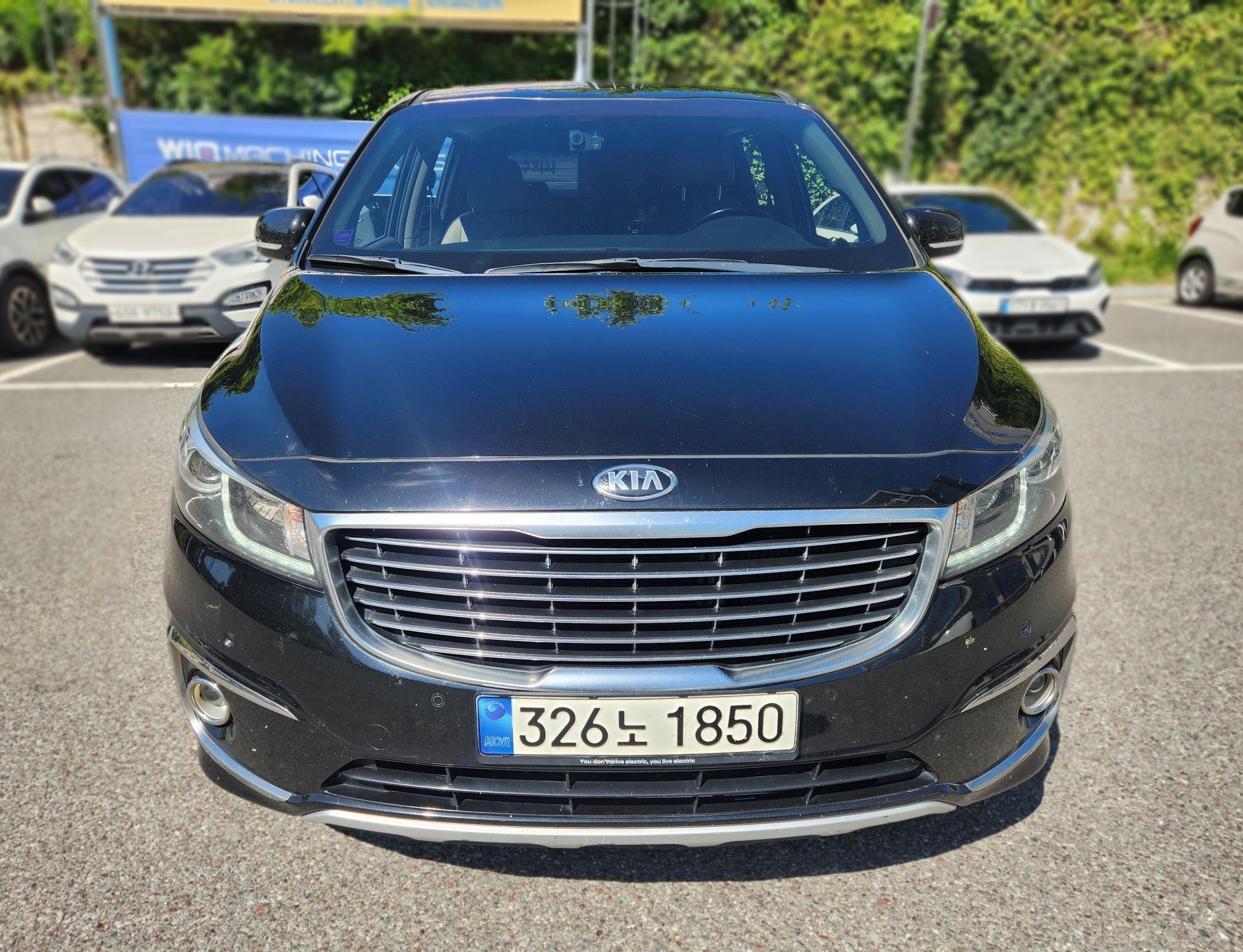 2018 Kia All New CARNIVAL Diesel 9-seater Prestige — Korean import available from KcarDeals
