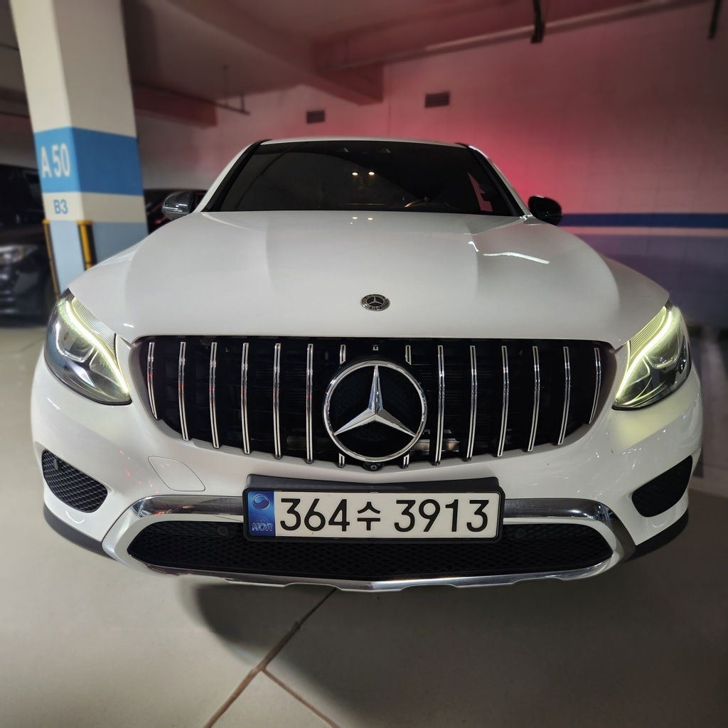 2019 Mercedes-Benz GLC300 4MATIC Coupe — Korean import available from KcarDeals