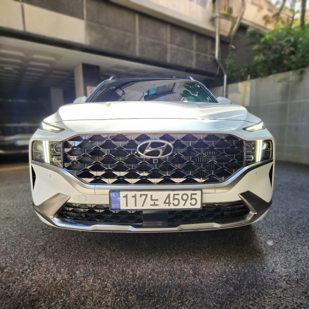 2023 Hyundai The New SANTA FE Hybrid 1.6T Hybrid 2WD Calligraphy — photograph 1 of 1