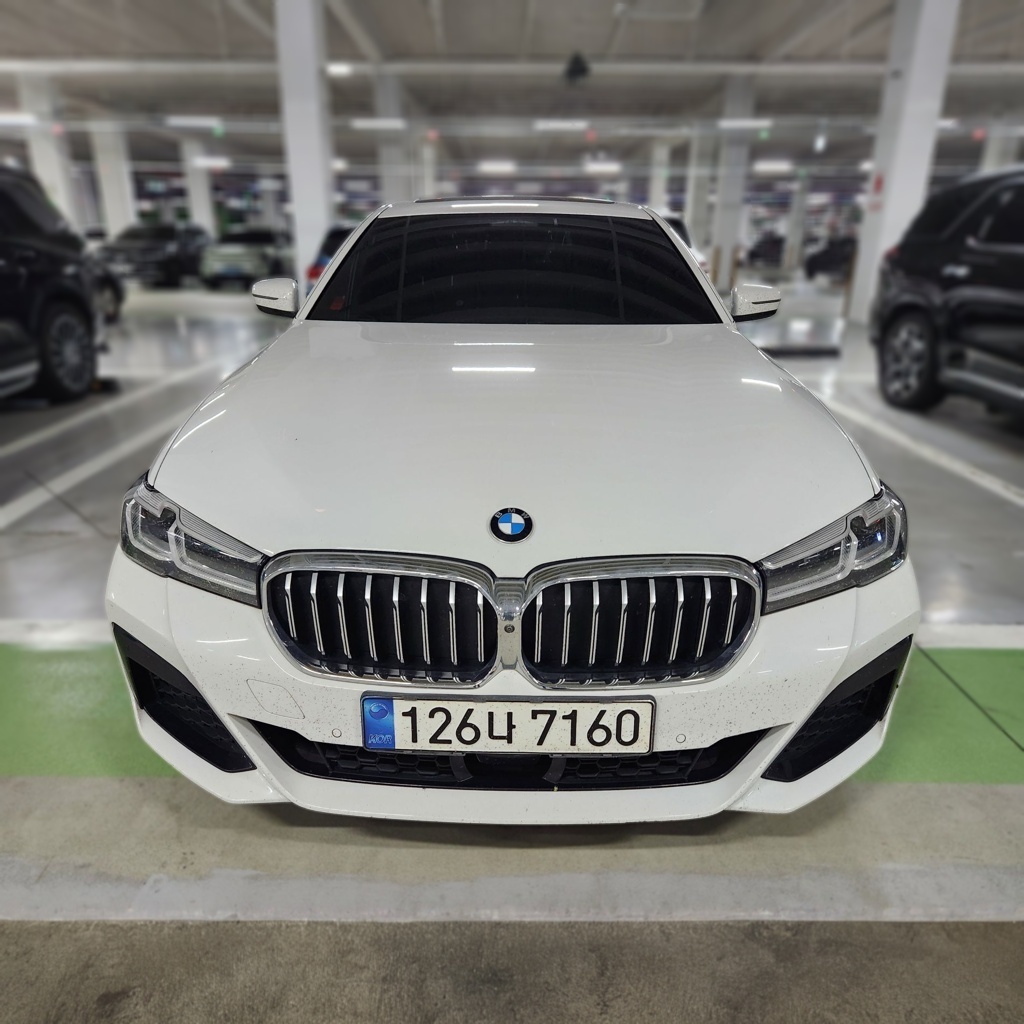 2021 BMW 5 SERIES (G30) 530i M SPORT — photograph 1 of 1