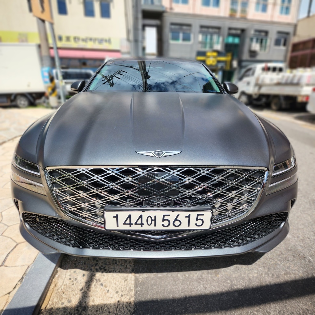 2025 Genesis The All New G80 FL 2.5T GASOLINE 2WD — photograph 1 of 1