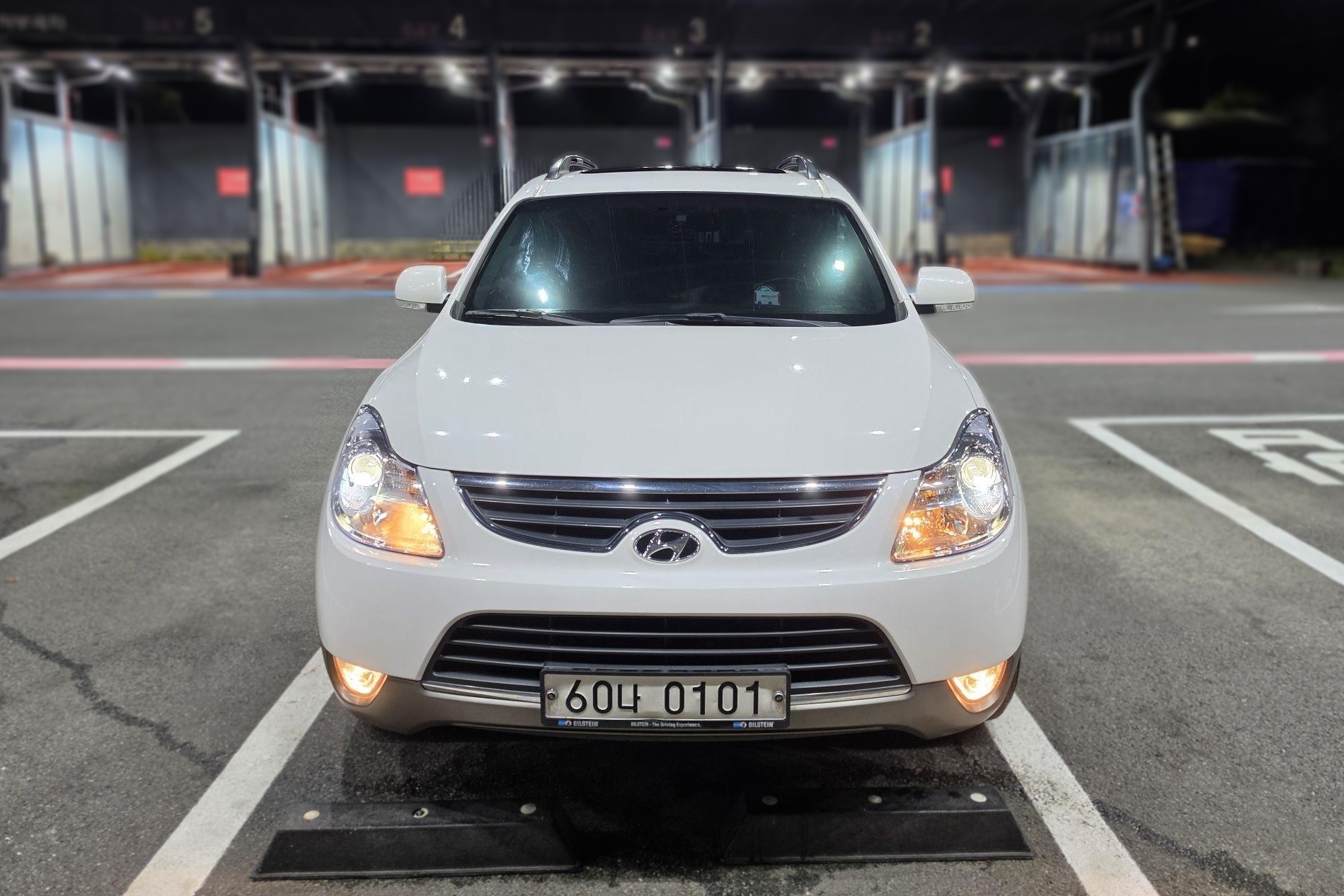 2015 Veracruz DIESEL 4WD EXCLUSIVE SPECIAL — Korean import available from KcarDeals