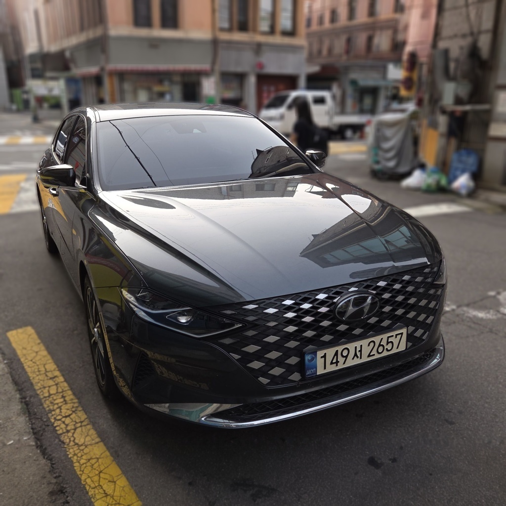 2022 Hyundai The New GRANDEUR IG 3.3 Gasoline LE BLANC — photograph 1 of 1