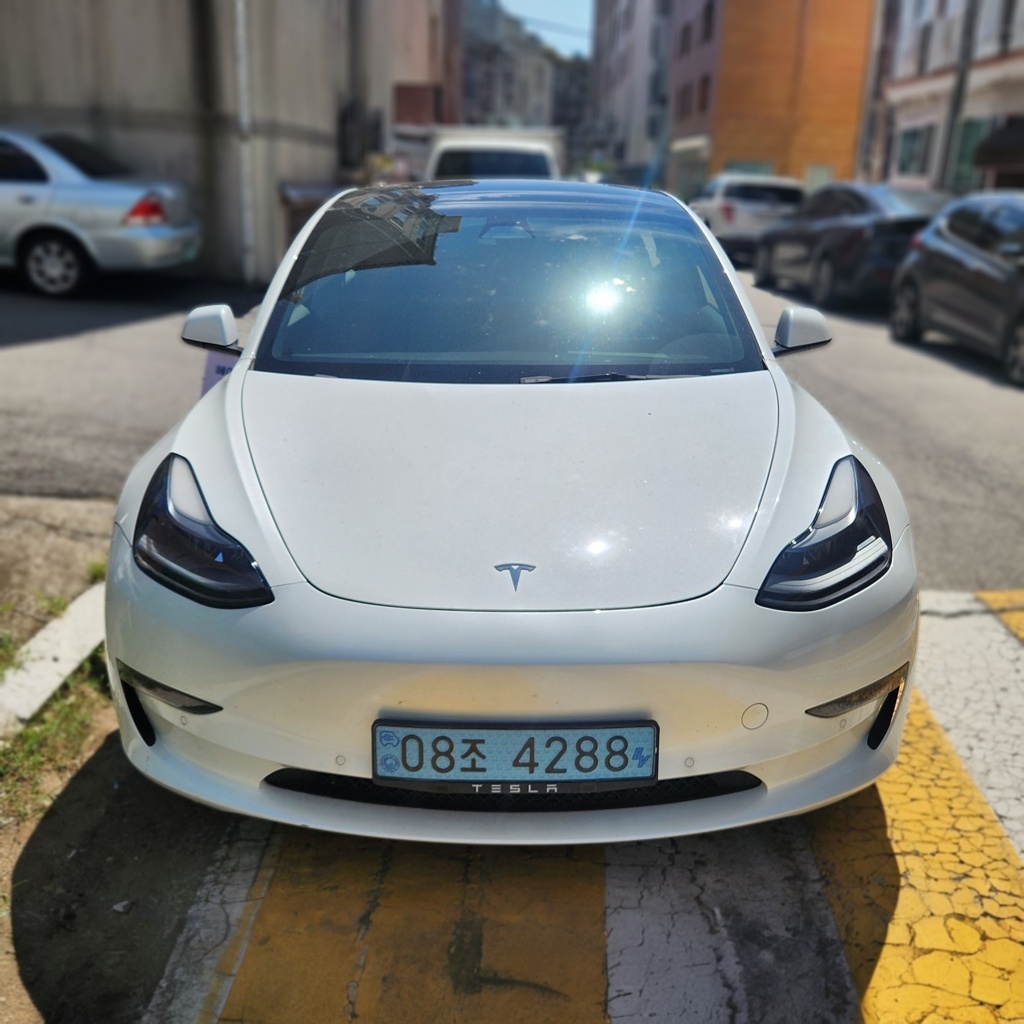 2022 Tesla MODEL 3 Long Range Re-Refresh — photograph 1 of 1