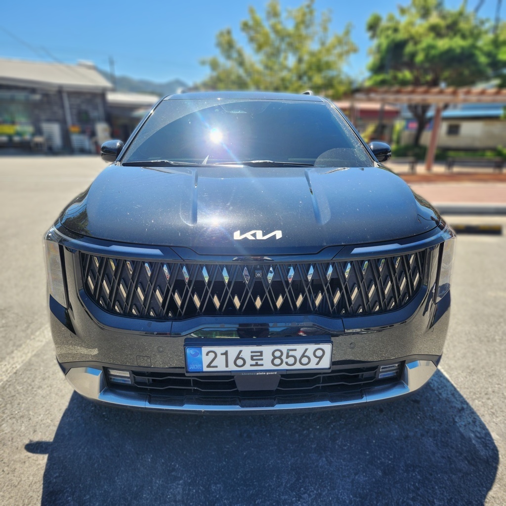 2025 Kia The New CARNIVAL (KA4) 2.2 DIESEL 7-seater Noblesse — photograph 1 of 1