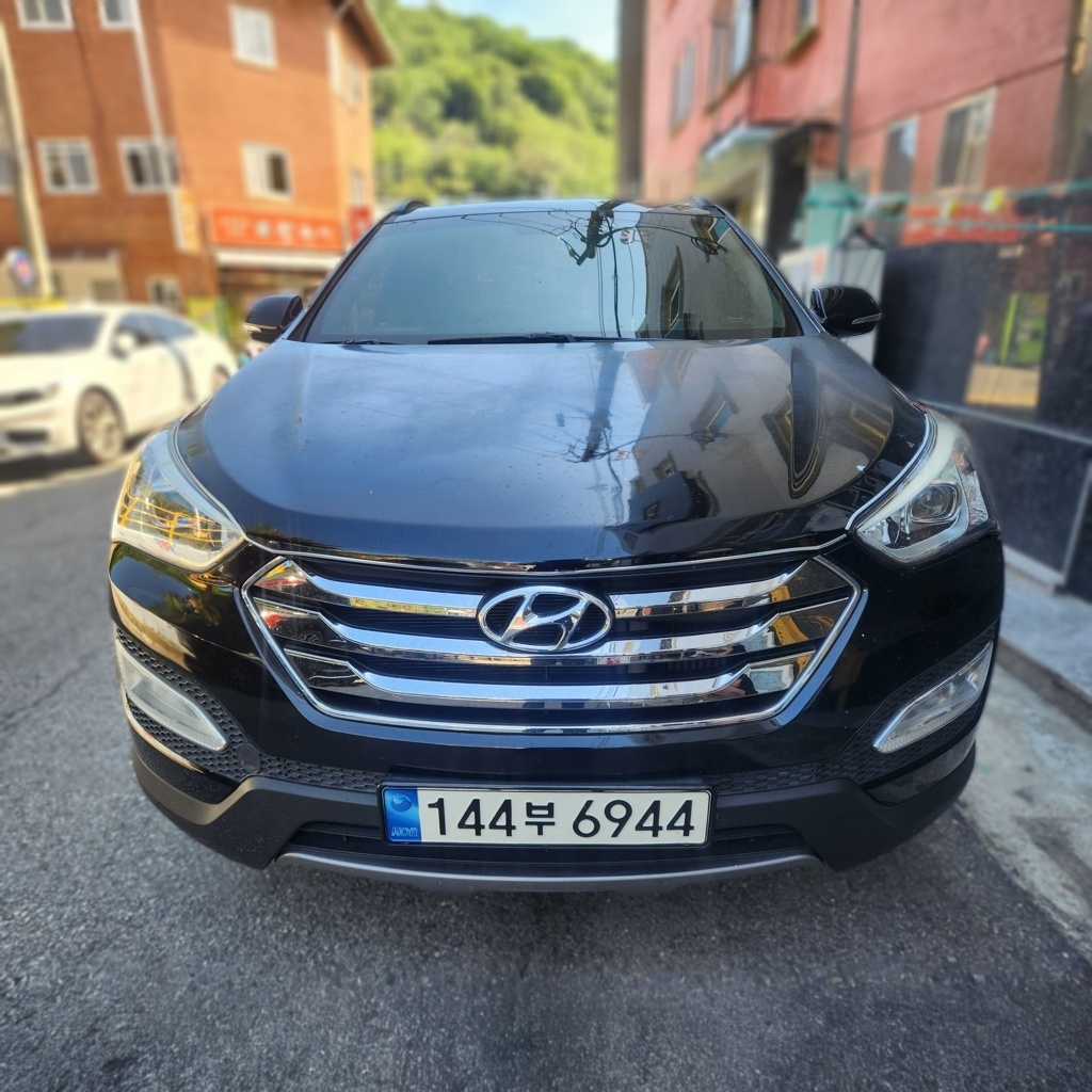 2015 Hyundai SANTA FE DM Diesel (e-VGT) 2.0 2WD Premium (5 Seater) — Korean import available from KcarDeals