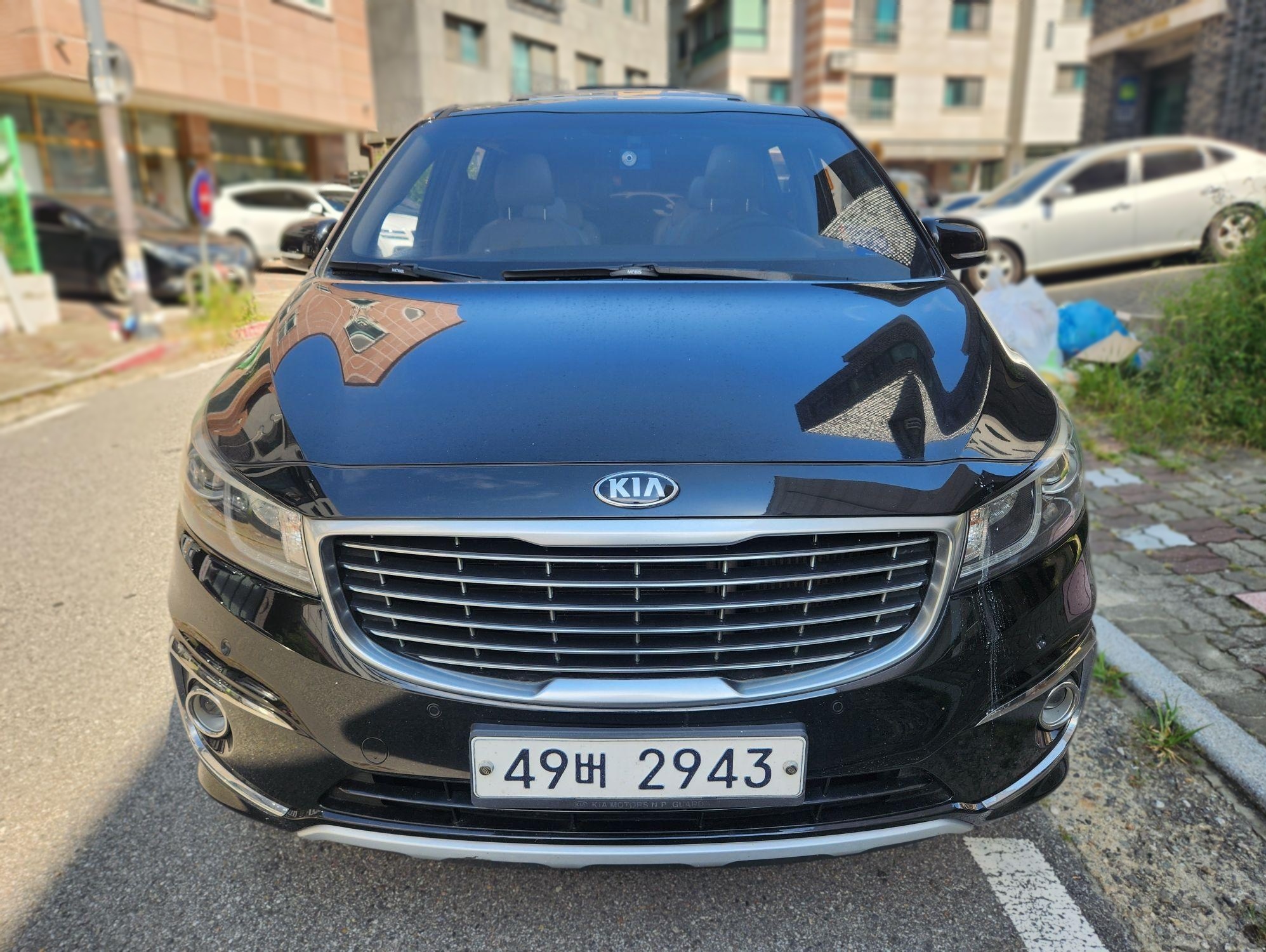 2016 Kia All New CARNIVAL Diesel 9-seater Luxury — Korean import available from KcarDeals
