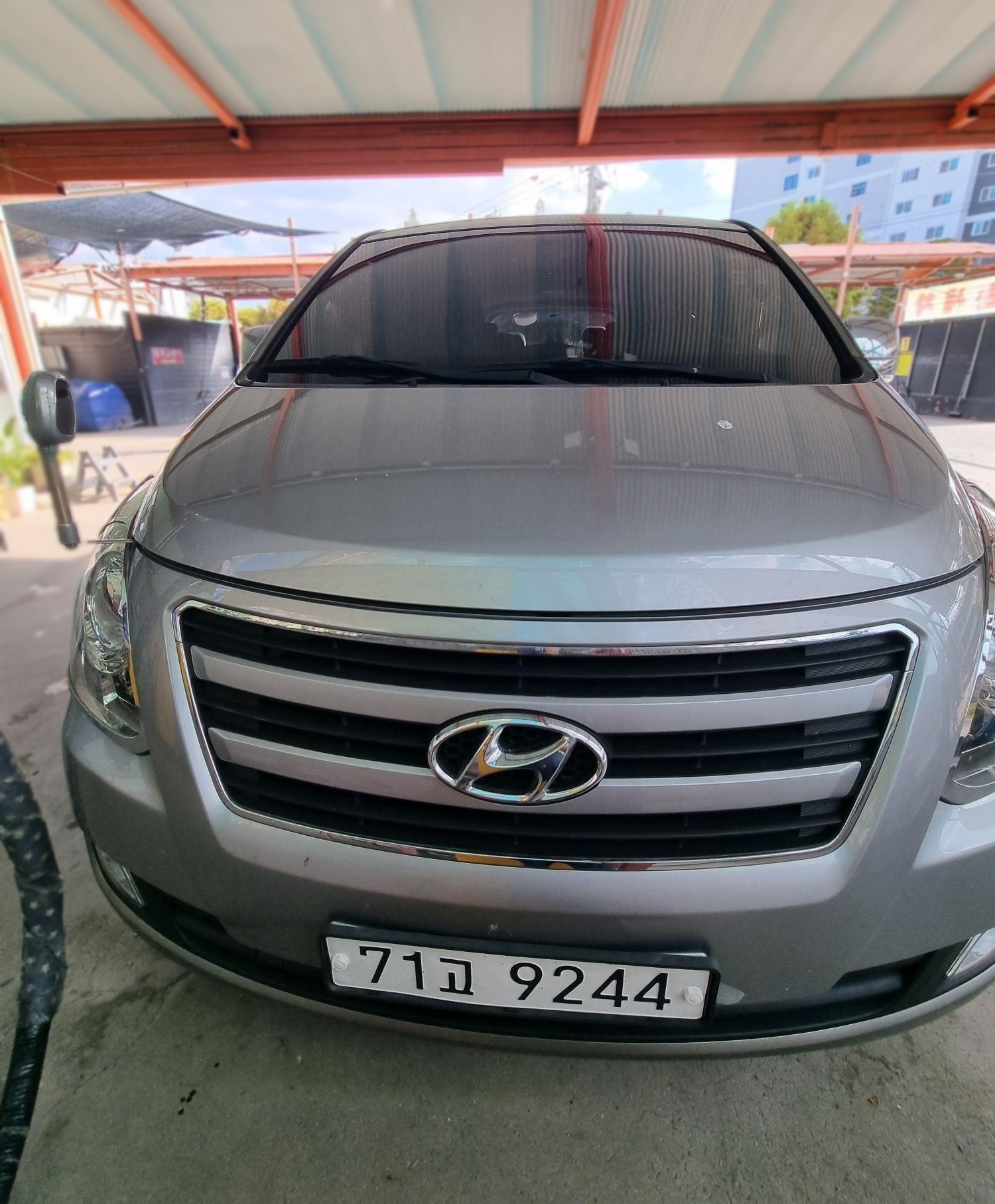 2018 Hyundai Grand Starex 4WD 11-seater Wagon Modern Special — Korean import available from KcarDeals