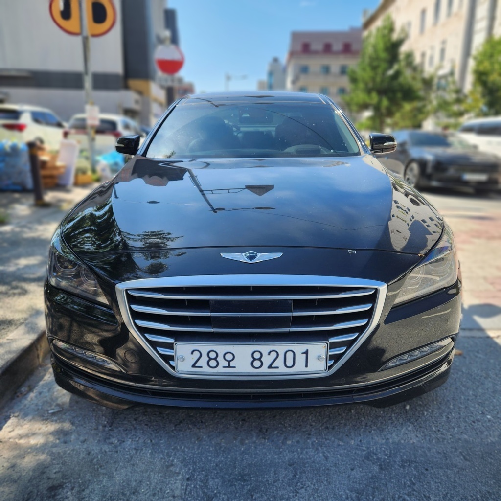 2014 Genesis DH G330 Premium AWD — Korean import available from KcarDeals