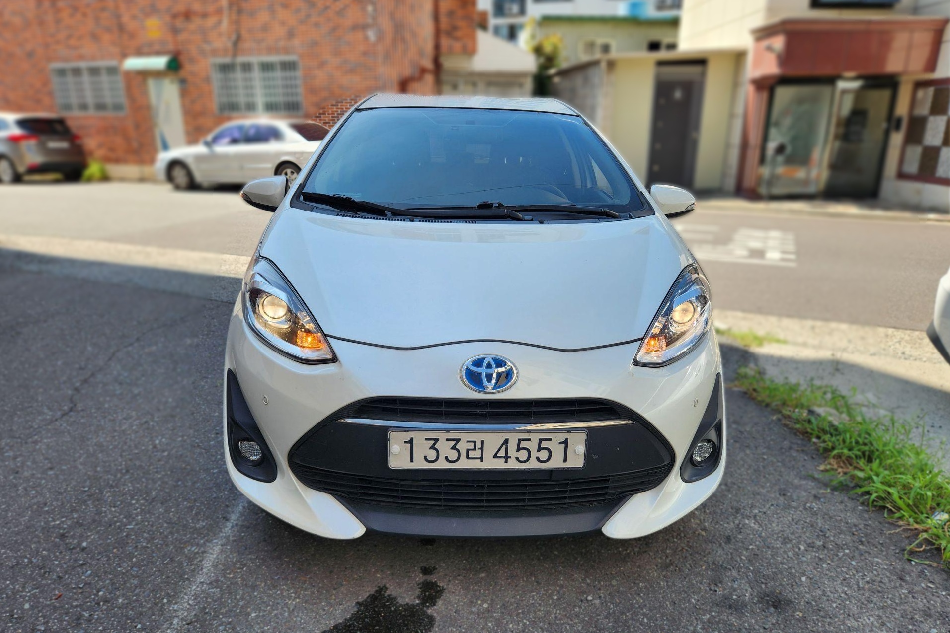 2019 Toyota Prius C 1.5 — Korean import available from KcarDeals