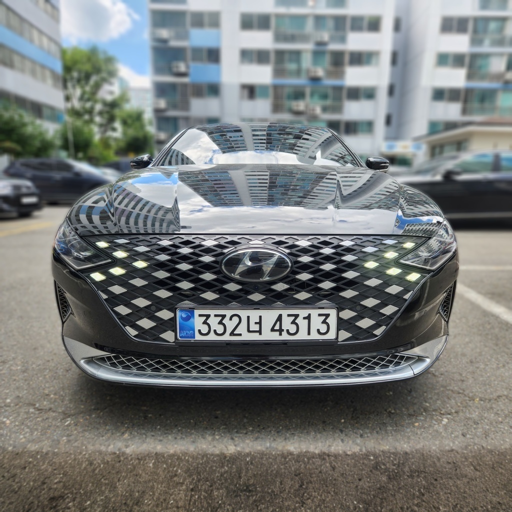 2023 Hyundai The New GRANDEUR IG 3.3 Gasoline Calligraphy — photograph 1 of 1