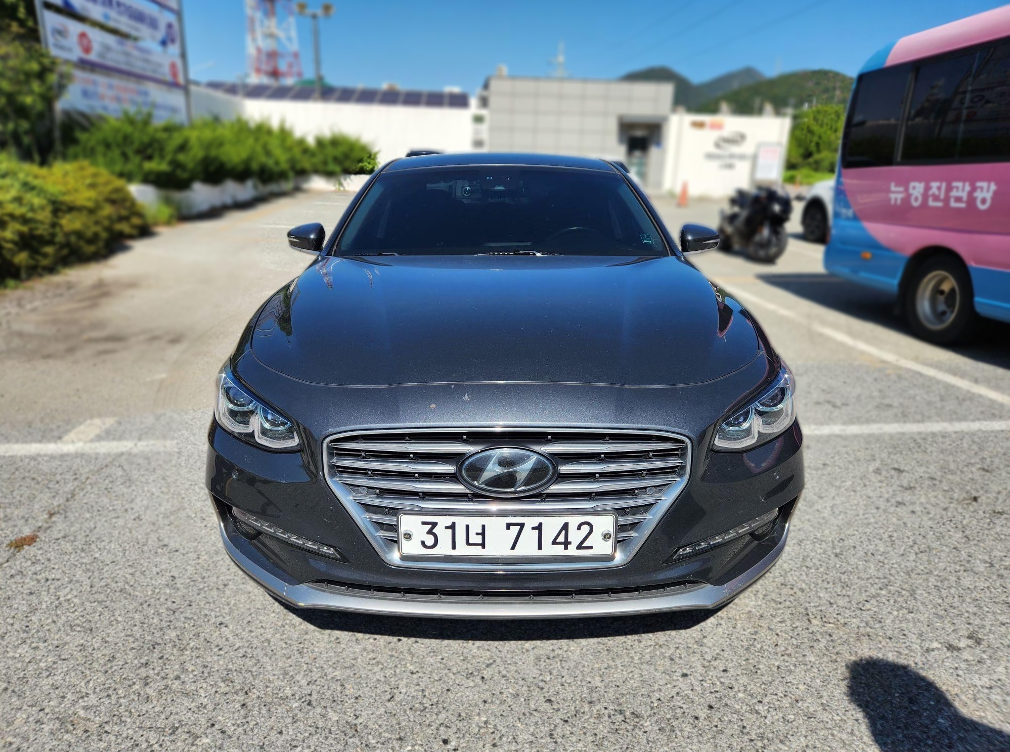 2018 Hyundai GRANDEUR IG 3.0 Exclusive — Korean import available from KcarDeals