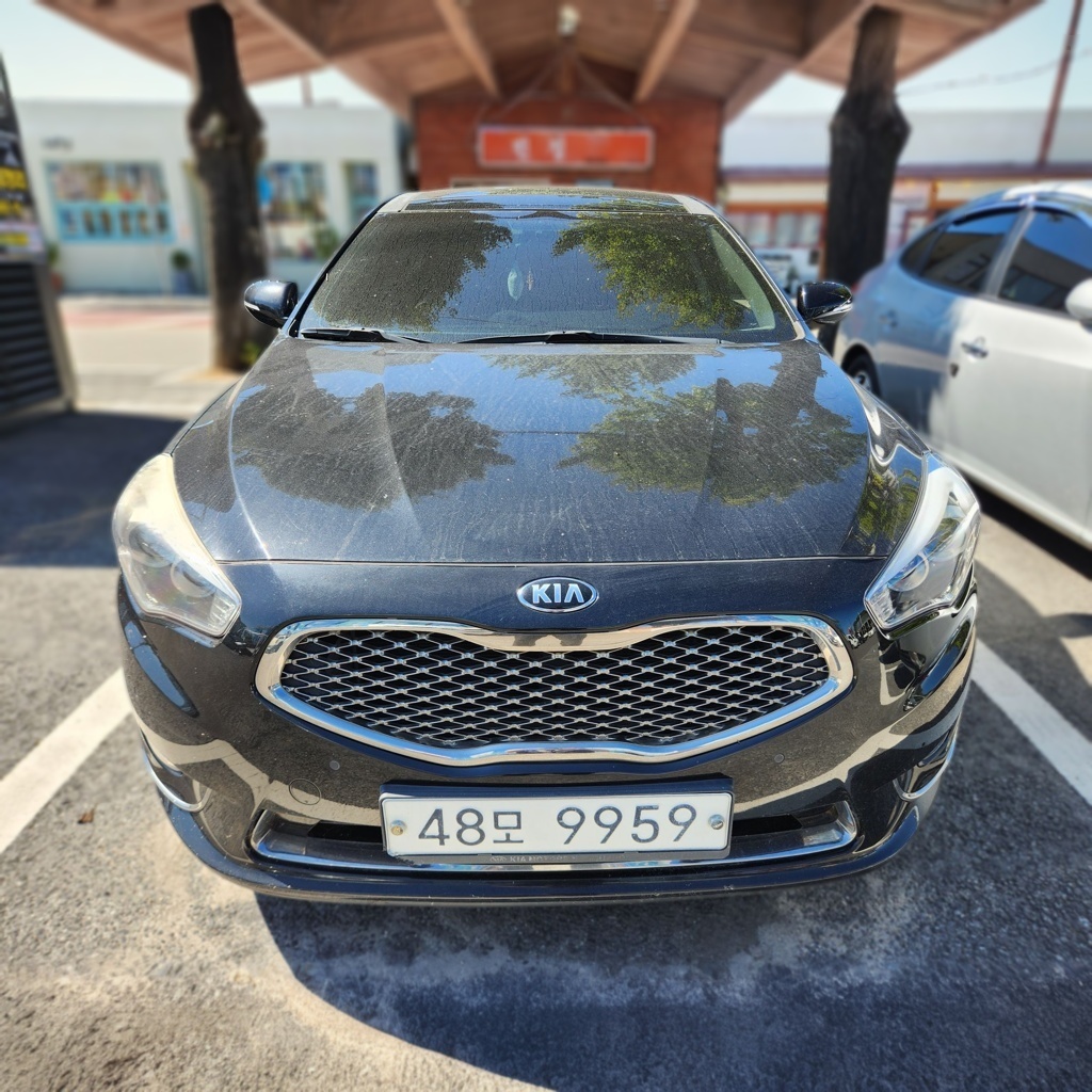 2015 Kia The New K7 2.4 GDI Prestige — Korean import available from KcarDeals